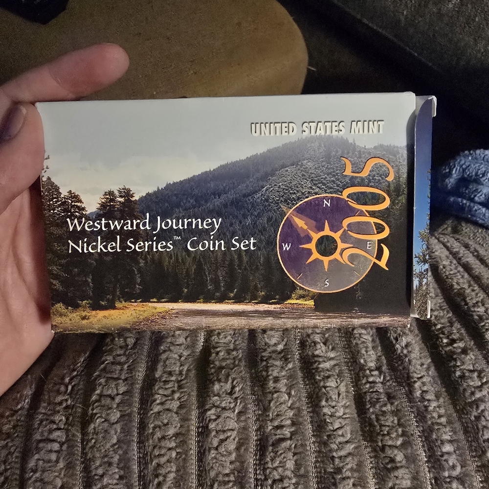 💛B2G1 NIB Westward Journey Nickel Series coin set 2005